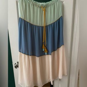 Sold**NWOT Loft Women’s Modest Skirt